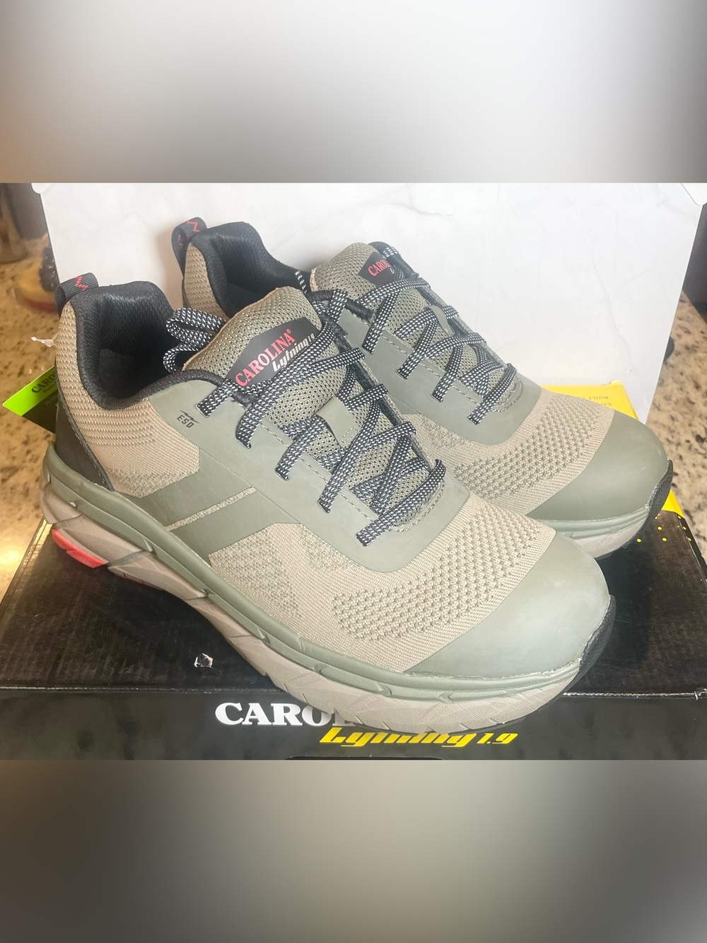 Carolina Men's Olive Green Athletic Work Shoes Sz 10.5 NEW